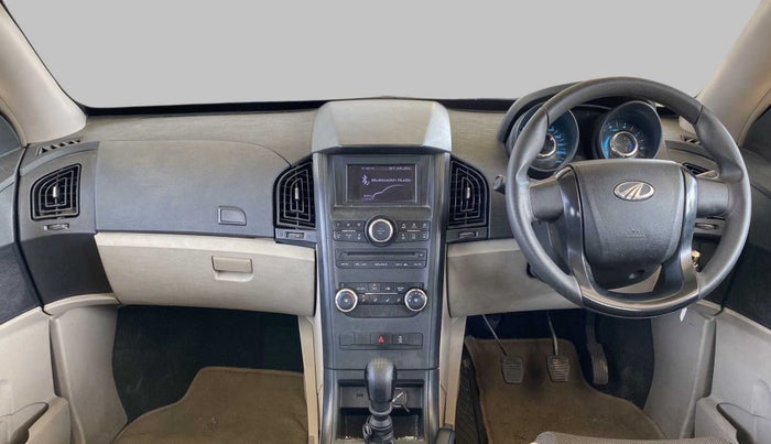 2016 Mahindra XUV500 W4 1.99, Diesel, Manual, 36,454 km, Dashboard