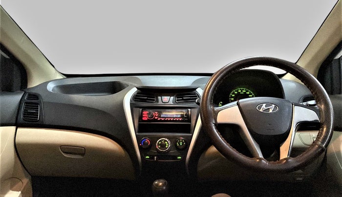 2016 Hyundai Eon ERA PLUS (O), Petrol, Manual, 31,166 km, Dashboard
