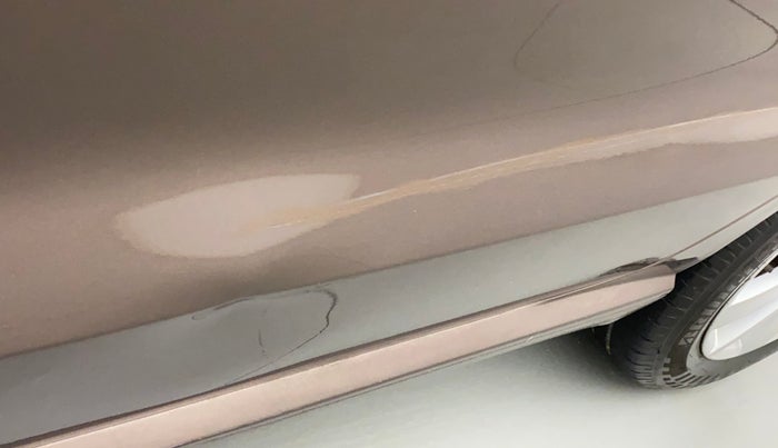 2017 Volkswagen Ameo HIGHLINE1.5L, Diesel, Manual, 1,10,257 km, Rear left door - Slightly dented