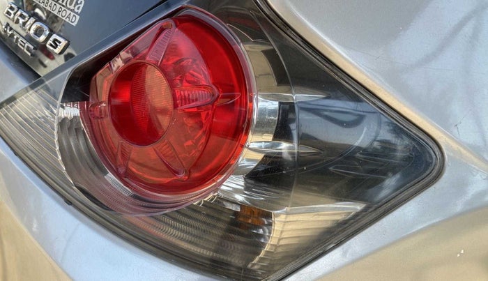2014 Honda Brio S MT, Petrol, Manual, 70,746 km, Right tail light - Minor damage