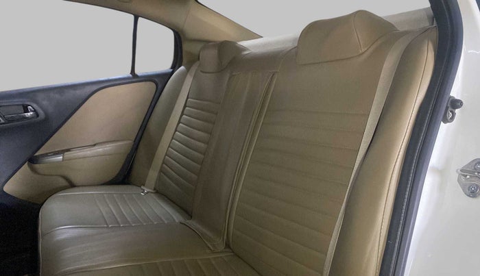 2016 Honda City 1.5L I-VTEC V MT, Petrol, Manual, 54,477 km, Right Side Rear Door Cabin