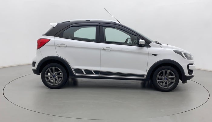 2019 Ford FREESTYLE TITANIUM 1.5 DIESEL, Diesel, Manual, 41,951 km, Right Side View