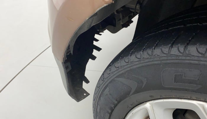 2017 Ford Ecosport TITANIUM 1.5L DIESEL, Diesel, Manual, 1,02,616 km, Left fender - Lining missing