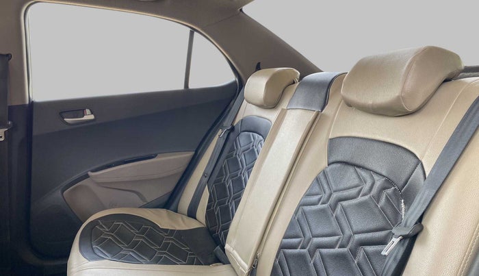 2014 Hyundai Xcent S 1.2, Petrol, Manual, 57,000 km, Right Side Rear Door Cabin