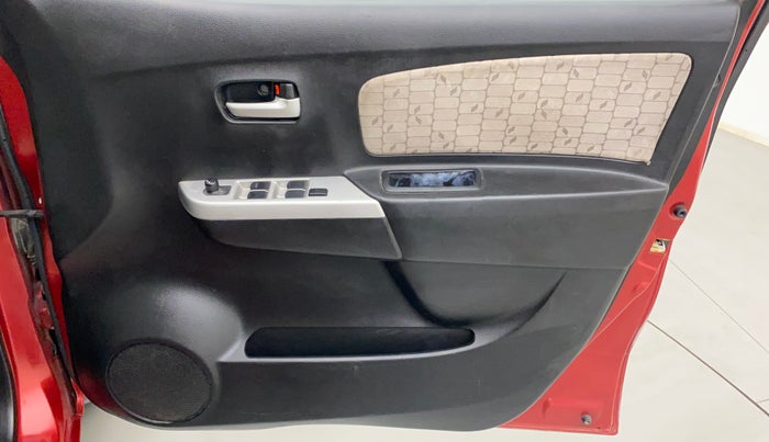 2015 Maruti Wagon R 1.0 VXI, Petrol, Manual, 73,805 km, Driver Side Door Panels Control