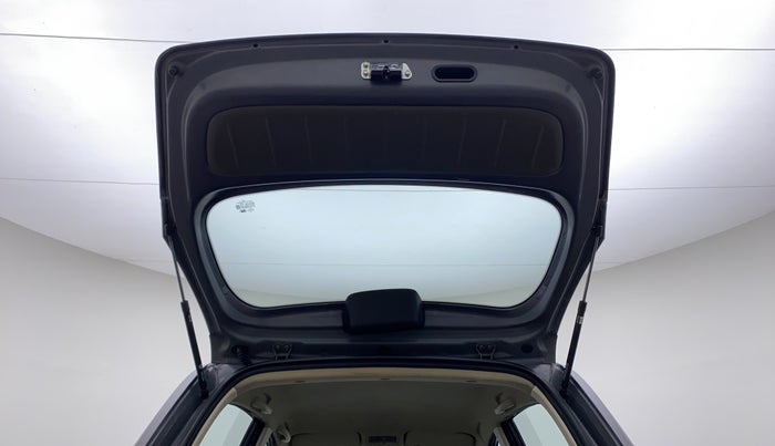 2015 Hyundai i10 SPORTZ 1.1, Petrol, Manual, 76,153 km, Boot Door Open