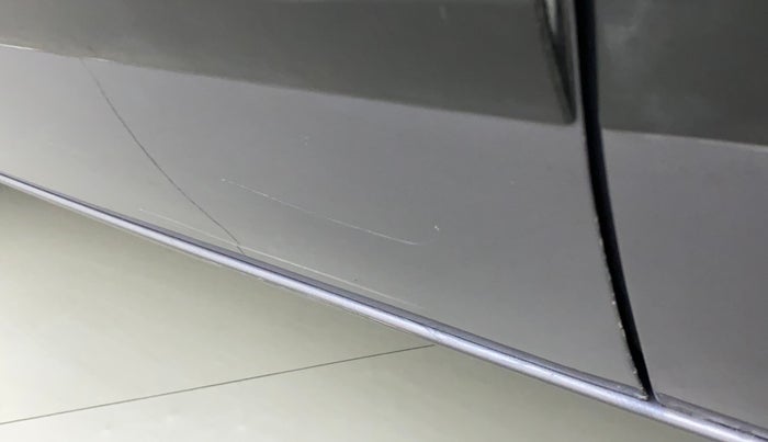 2015 Hyundai i10 SPORTZ 1.1, Petrol, Manual, 76,153 km, Front passenger door - Slightly dented