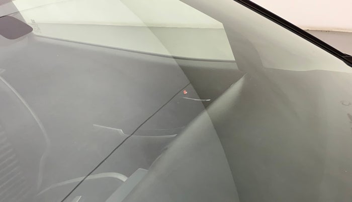 2016 Maruti Baleno DELTA PETROL 1.2, Petrol, Manual, 87,367 km, Front windshield - Minor spot on windshield