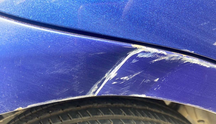 2014 Maruti Swift VXI, Petrol, Manual, 45,246 km, Right quarter panel - Minor scratches