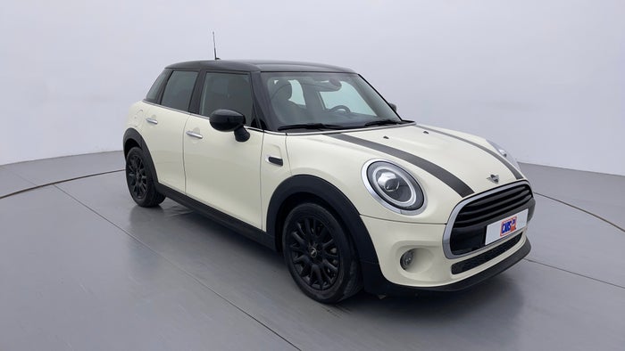 2021 MINI COOPER-Right Front Diagonal (45- Degree) View