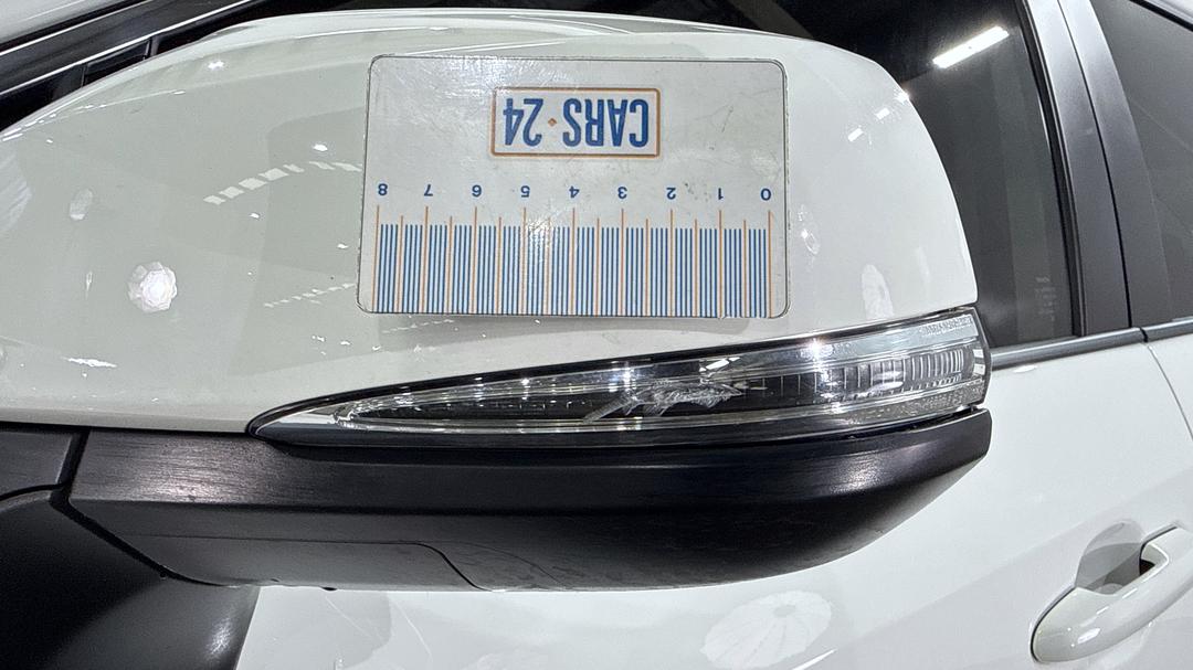 2022 Toyota RAV4 Gx (AWD) Hybrid, Automatic, 41028 km, Side Mirrors Glass LHS Chip