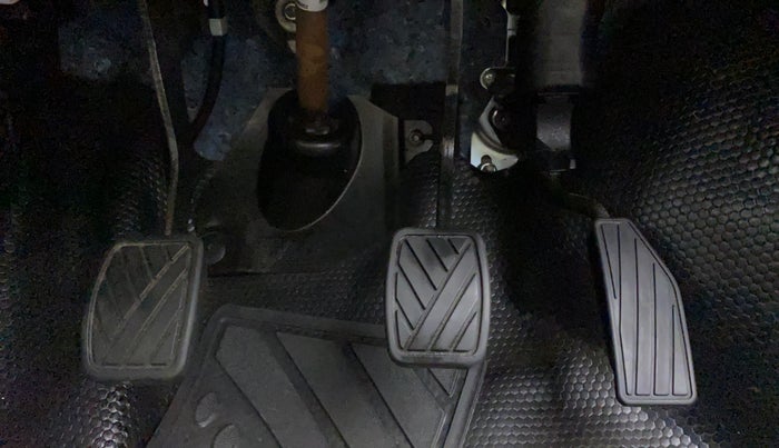 2022 Maruti Celerio VXI CNG, CNG, Manual, 5,871 km, Pedals