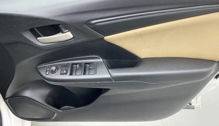 2015 Honda Jazz 1.2 SV PETROL, Petrol, Manual, 48,291 km, Driver Side Door Panels Controls