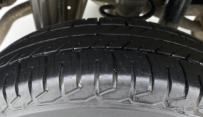 2019 Maruti Alto LXI, Petrol, Manual, 60,299 km, Right Rear Tyre Tread