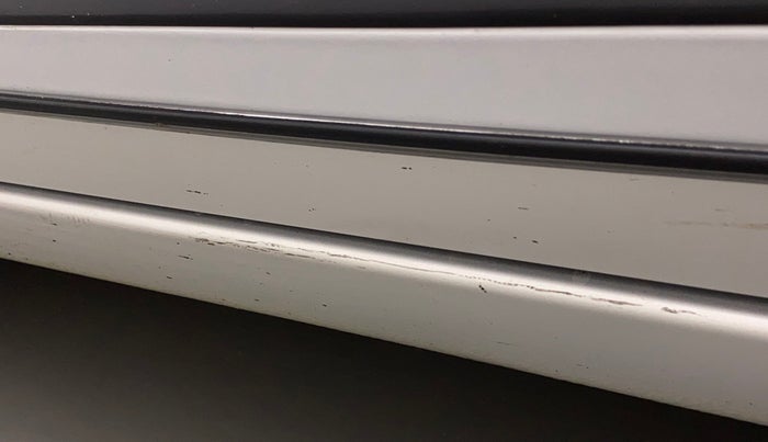 2020 Maruti Swift VXI, Petrol, Manual, 16,859 km, Left running board - Minor scratches