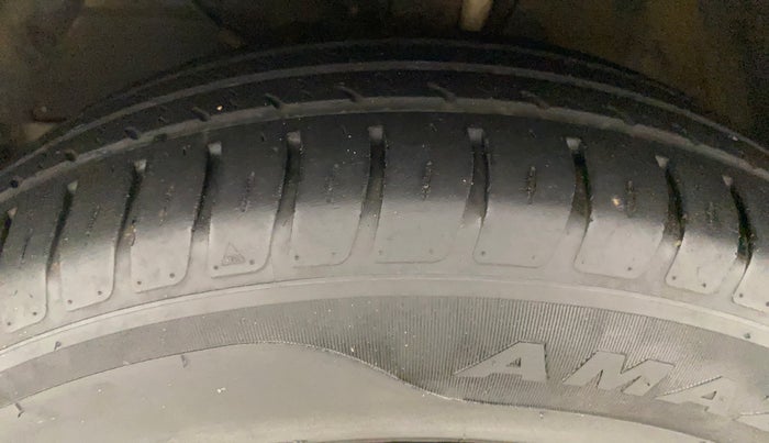 2020 Maruti Swift VXI, Petrol, Manual, 16,859 km, Left Front Tyre Tread