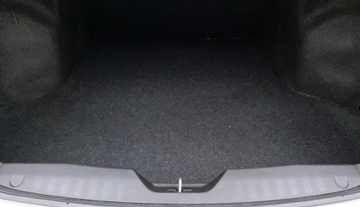 2019 Maruti Ciaz ALPHA 1.5 SHVS PETROL, Petrol, Manual, 49,126 km, Boot Inside