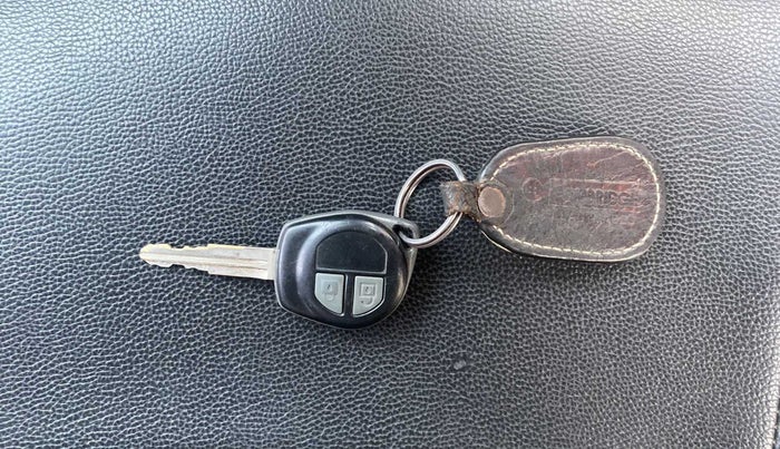 2016 Maruti Alto 800 VXI, Petrol, Manual, 65,374 km, Lock system - Remote key not functional