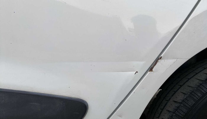 2015 Hyundai Xcent SX 1.2, Petrol, Manual, 75,360 km, Rear left door - Minor scratches