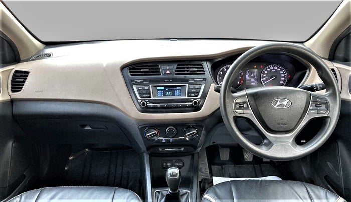 2016 Hyundai Elite i20 MAGNA 1.2, Petrol, Manual, 35,991 km, Dashboard