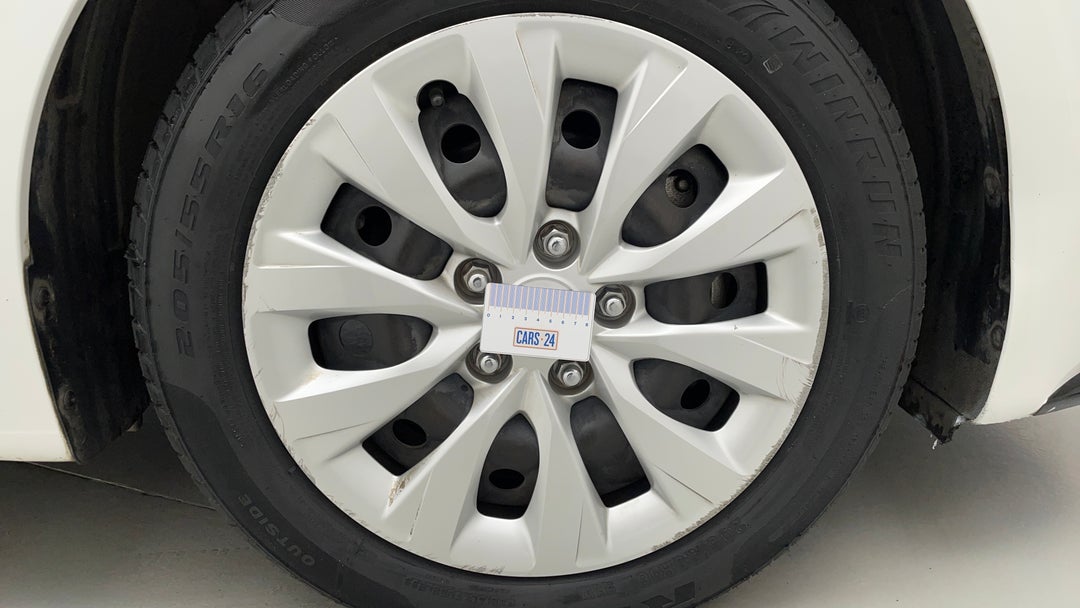 Wheels Hubcap Front RHS Gutter Rash