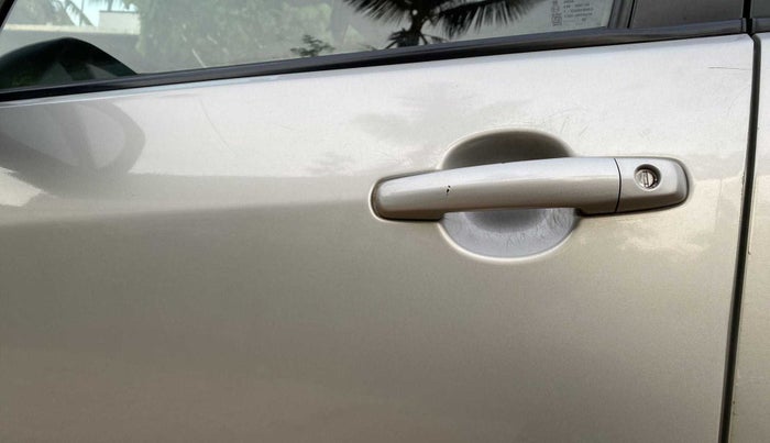 2015 Maruti Ritz VXI, Petrol, Manual, 41,159 km, Front passenger door - Slightly dented