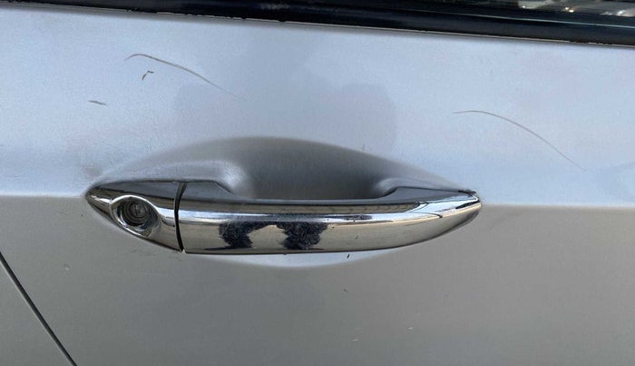 2016 Hyundai Xcent SX 1.2, Petrol, Manual, 77,139 km, Driver-side door - Minor scratches