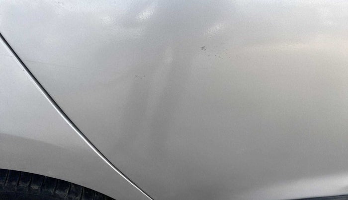 2016 Hyundai Xcent SX 1.2, Petrol, Manual, 77,139 km, Right rear door - Minor scratches