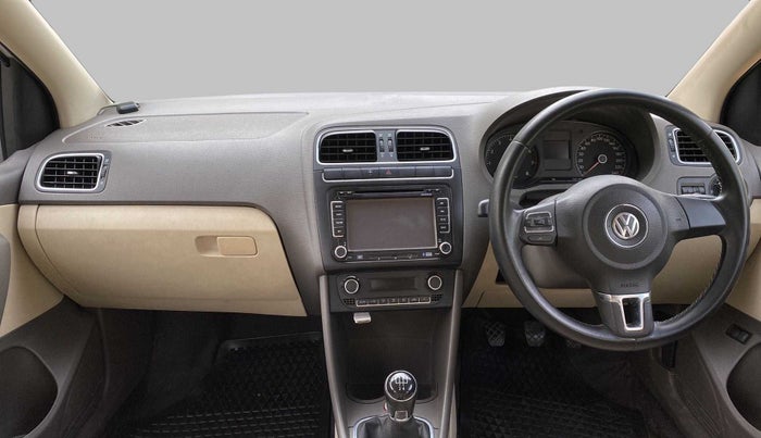 2013 Volkswagen Vento HIGHLINE PETROL, Petrol, Manual, 66,535 km, Dashboard