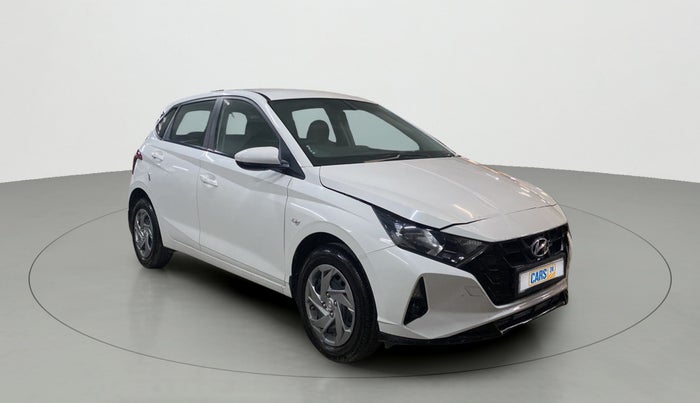 2022 Hyundai NEW I20 MAGNA 1.2 MT, Petrol, Manual, 13,702 km, Right Front Diagonal