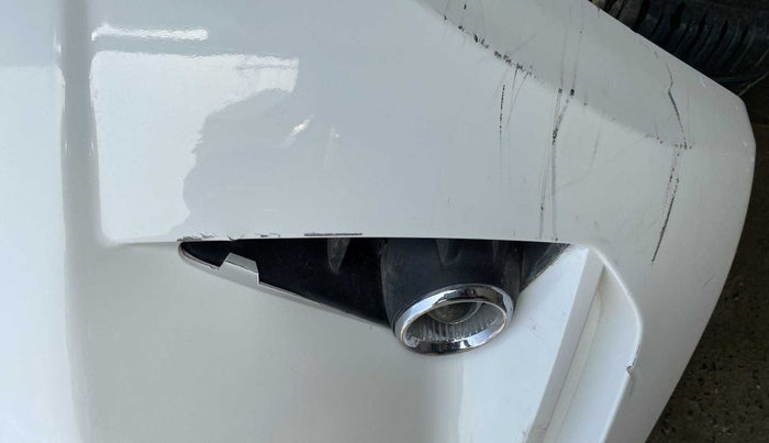 2022 Hyundai GRAND I10 NIOS SPORTZ 1.2 KAPPA VTVT DUAL TONE, Petrol, Manual, 5,200 km, Front bumper - Minor scratches