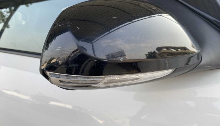 2022 Hyundai GRAND I10 NIOS SPORTZ 1.2 KAPPA VTVT DUAL TONE, Petrol, Manual, 5,200 km, Right rear-view mirror - Indicator light has minor damage