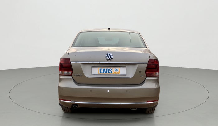 2016 Volkswagen Vento HIGHLINE PLUS 1.5 AT 16 ALLOY, Diesel, Automatic, 69,384 km, Back/Rear