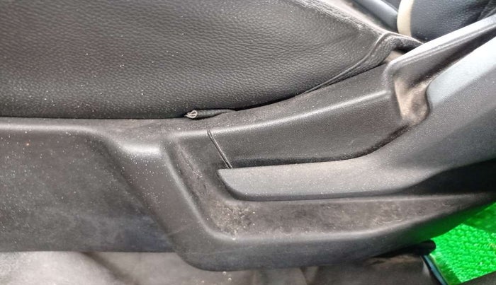2021 Maruti New Wagon-R LXI CNG (O) 1.0, CNG, Manual, 44,859 km, Front left seat (passenger seat) - Cover slightly stained