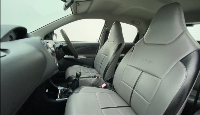 2012 Toyota Etios Liva VX, Petrol, Manual, 65,684 km, Right Side Front Door Cabin