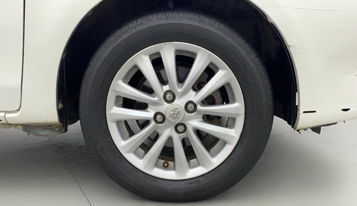 2012 Toyota Etios Liva VX, Petrol, Manual, 65,684 km, Right Front Wheel