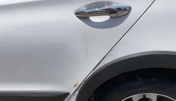 2017 Hyundai i20 Active 1.2 SX, Petrol, Manual, 17,924 km, Left quarter panel - Minor scratches