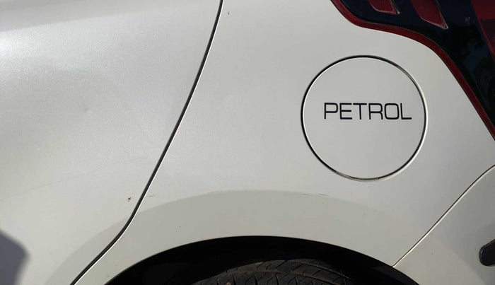 2019 Maruti Swift VXI, Petrol, Manual, 50,551 km, Left quarter panel - Minor scratches