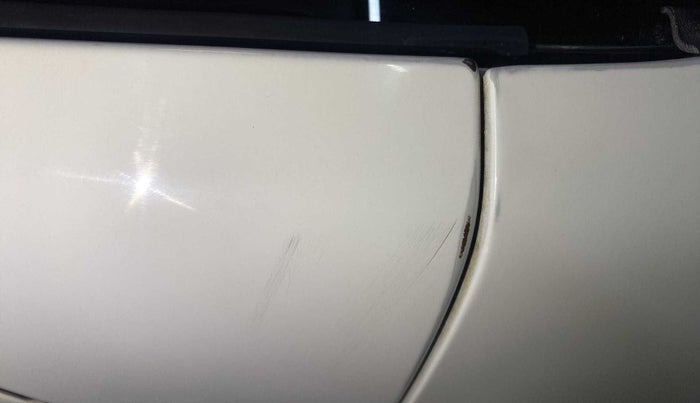 2014 Maruti Wagon R 1.0 VXI, Petrol, Manual, 49,093 km, Right A pillar - Minor scratches