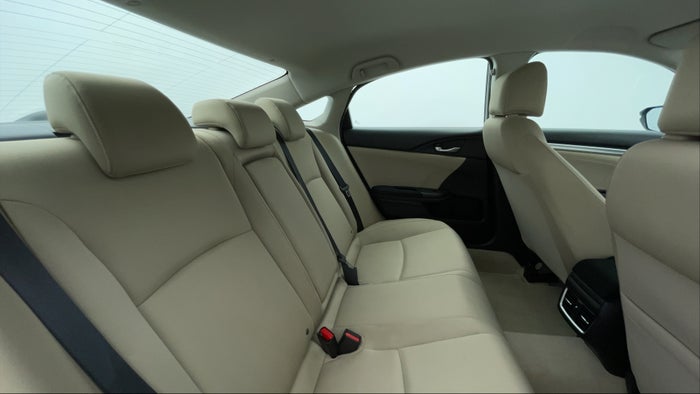 HONDA CIVIC-Right Side Door Cabin View