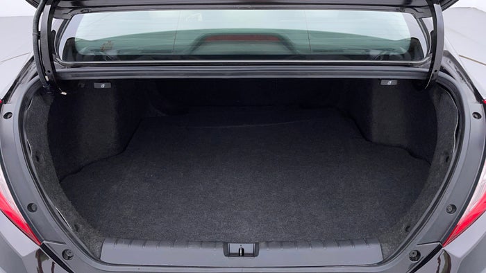 HONDA CIVIC-Boot Inside View