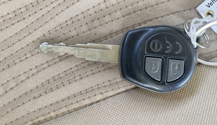 2018 Maruti Dzire VDI, Diesel, Manual, 71,728 km, Lock system - Remote key not functional