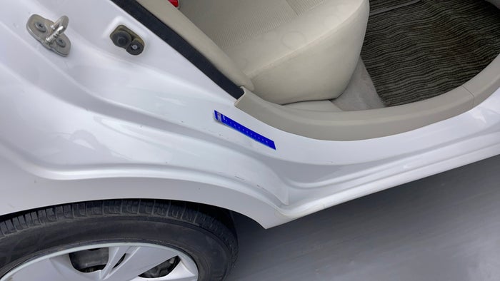 NISSAN SUNNY-Pillar RHS C Multiple Minor Cosmetic Imperfections