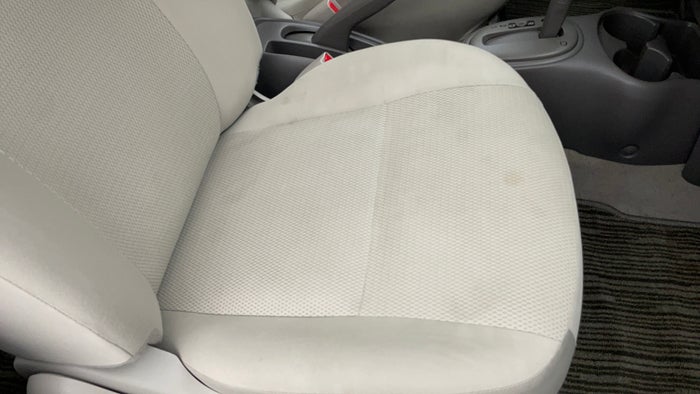 NISSAN SUNNY-Seat RHS Front Stain