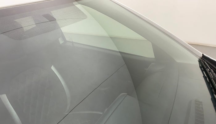2018 Renault Kwid RXL, Petrol, Manual, 18,925 km, Front windshield - Minor spot on windshield