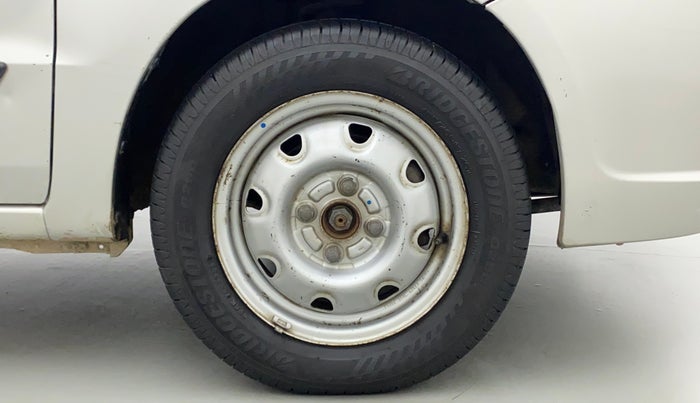 2011 Maruti Zen Estilo LXI, Petrol, Manual, 63,312 km, Right Front Wheel