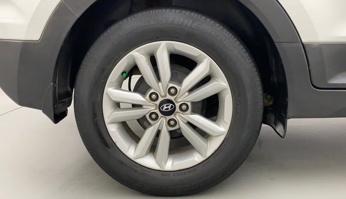 2016 Hyundai Creta SX PLUS AT 1.6 DIESEL, Diesel, Automatic, 1,11,380 km, Right Rear Wheel