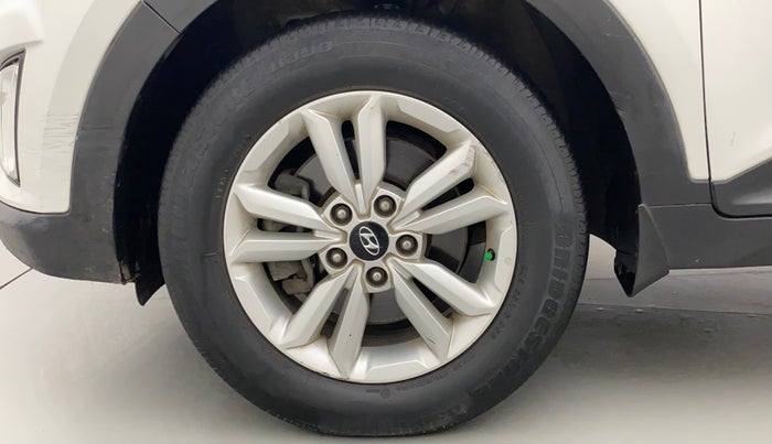 2016 Hyundai Creta SX PLUS AT 1.6 DIESEL, Diesel, Automatic, 1,11,380 km, Left Front Wheel