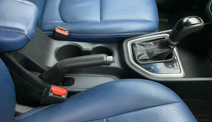 2016 Hyundai Creta SX PLUS AT 1.6 DIESEL, Diesel, Automatic, 1,11,380 km, Gear Lever