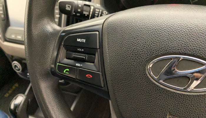 2016 Hyundai Creta SX PLUS AT 1.6 DIESEL, Diesel, Automatic, 1,11,380 km, Steering wheel - Sound system control not functional